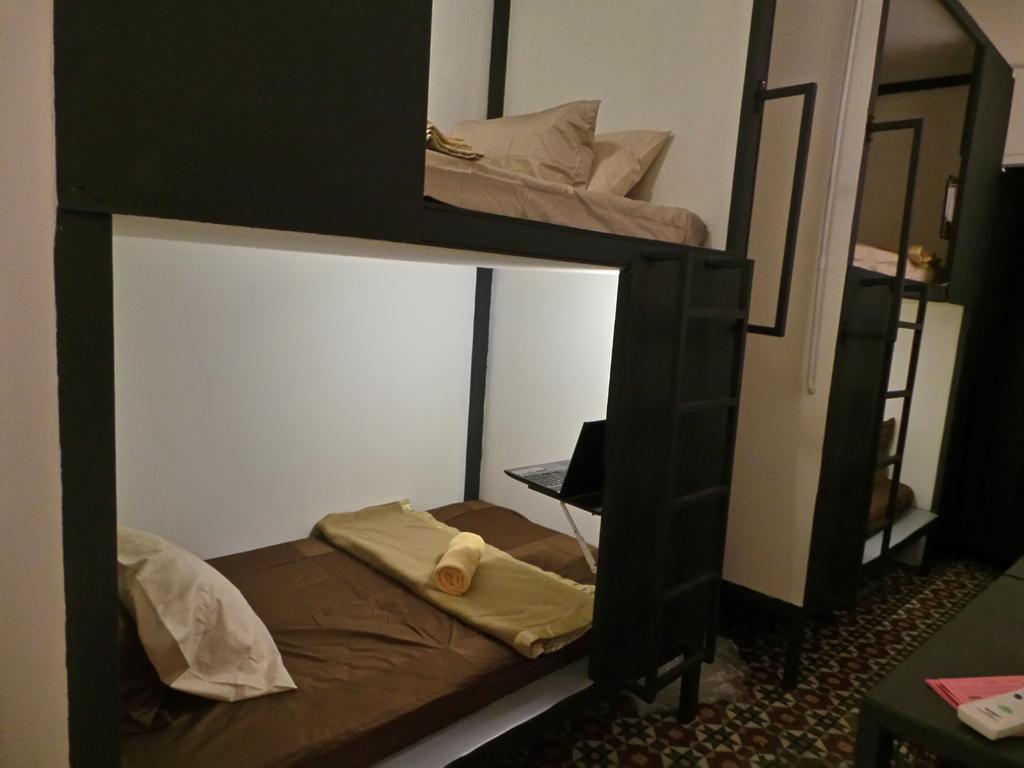 28 Bahari Hotel George Town Room photo