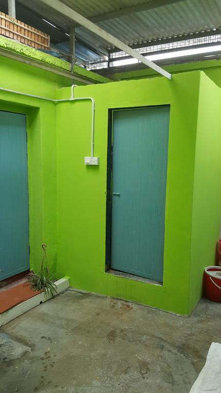 28 Bahari Hotel George Town Exterior photo